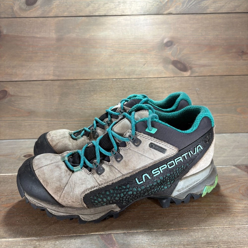 La Sportiva Womens size 8.5 shoes brow Waterproof Suede hiking shoes